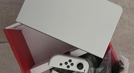 Mint
													Nintendo Switch - OLED - White, 64 GB, photo 3 of 6