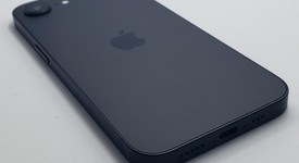 Mint
													Apple iPhone 16e - Xfinity, Black, 128 GB, A3212, photo 4 of 5