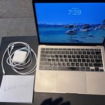 Good MacBook Air 2020 - 13 inch - 512 GB, Gray, 16 GB, Apple M1
