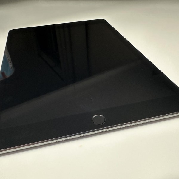 Apple iPad 9th Gen - Wi-Fi, 256 GB, Gray, A2602