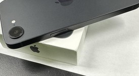 Mint
													Apple iPhone 16e - Unlocked, Black, 128 GB, A3212, photo 4 of 8