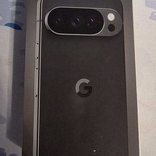 Google Pixel 10 Pro - Unlocked, 128 GB, Obsidian, G4QUR