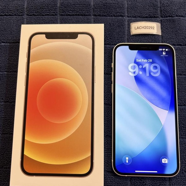 Apple iPhone 12 - Unlocked, 64 GB, White, A2172