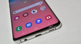 Mint
													Samsung Galaxy S10 - Unlocked, White, 128 GB, 8 GB, SM-G973U1, photo 4 of 7