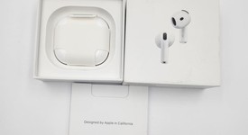 Used
													Apple AirPods 4th Gen - Active Noise Cancellation, photo 5 of 6