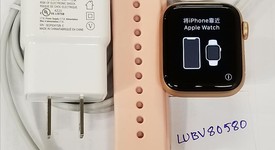 Good
													Apple Watch Series 4 40mm - Unlocked, Gold, A1975 - Cellular, Aluminum, photo 2 of 4