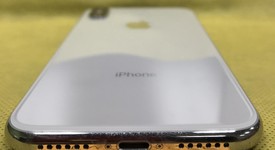 Good
													Apple iPhone X - Unlocked, Silver, 64 GB, A1865, photo 5 of 7
