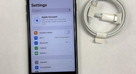 Mint
													Apple iPhone SE 3rd Gen 2022 - Unlocked, Midnight, 64 GB, A2595, photo 2 of 9