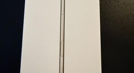 New
													Apple iPhone Air - Unlocked, Light Gold, 256 GB, A3260, photo 1 of 2