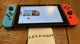 Good
													Nintendo Switch - Red & Blue, 32 GB, photo 3 of 6