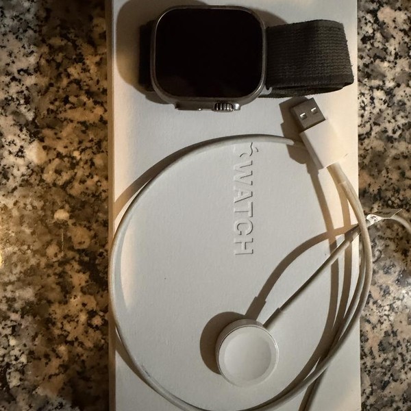 Apple Watch Ultra 49mm - Unlocked, Titanium, A2622