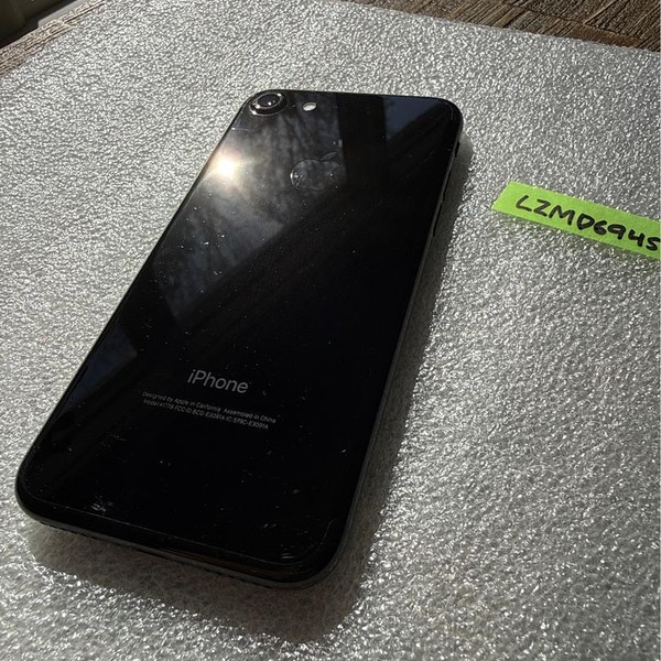 Apple iPhone 7 - AT&T, 32 GB, Jet Black, A1778