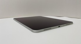 Mint
													Apple iPad Pro 11" 2nd Gen 2020 - Unlocked, Silver, 128 GB, A2068, photo 6 of 6