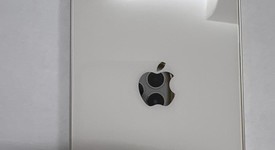 Mint
													Apple iPhone 13 - Unlocked, Starlight, 128 GB, A2482, photo 1 of 4
