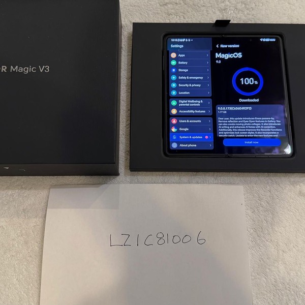 Honor Magic V3 - Unlocked Non-US, 512 GB, Black, 12 GB