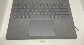 Good
													Microsoft Surface Laptop 3 - I5, Platinum, 128 GB, 8 GB, 13.5", photo 3 of 10