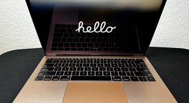 Mint
													MacBook Air 2019 - 13" - I5, Gold, 128 GB, 8 GB, photo 1 of 7