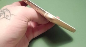 Mint
													Apple iPhone 8 - Unlocked, Gold, 64 GB, A1863, photo 4 of 12