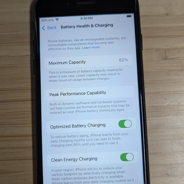 Apple iPhone SE 3rd Gen 2022 - Unlocked, 128 GB, Midnight, A2595