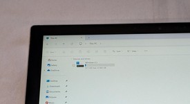 Good
													Microsoft Surface Pro 7 - I7, Platinum, 1 TB, 16 GB, photo 3 of 8