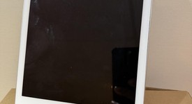 Good
													Apple iPad 5th Gen - Wi-Fi, Silver, 32 GB, A1822, photo 2 of 4