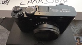 Mint
													Fuji X100VI - Black, photo 2 of 8