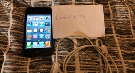 Good
													Apple iPod Touch 4th Gen - Wi-Fi, Black, 16 GB, photo 1 of 3