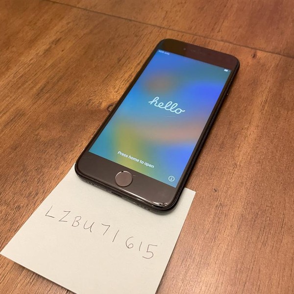 Apple iPhone SE 2nd Gen 2020 - Unlocked, 64 GB, Black, A2275