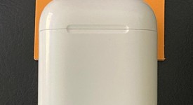 Used
													Apple AirPods 2nd Gen - Lightning Case, photo 2 of 5
