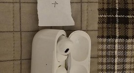 Used
													Apple AirPods Pro 2 - Lightning, photo 3 of 8
