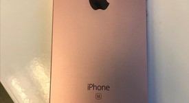 Good
													Apple iPhone SE 1st Gen 2016 - Metro by T-Mobile, Rose Gold, 32 GB, A1662, photo 3 of 5