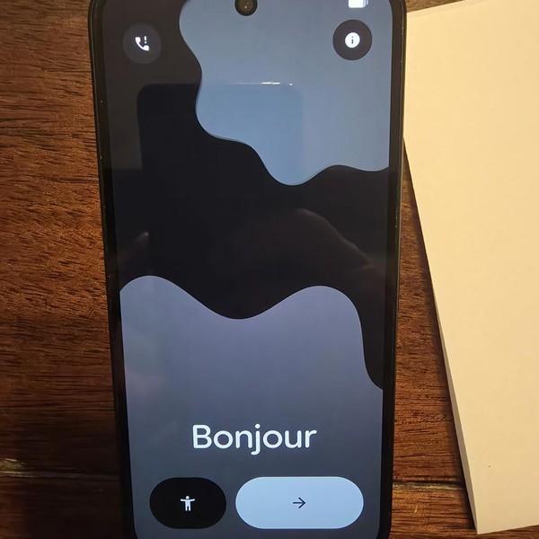 Google Pixel 10 - Unlocked, 128 GB, Obsidian, GLBW0