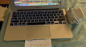 Good
													MacBook Air 2015 - 11" - Silver, 128 GB, 4 GB, photo 1 of 6