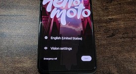 Mint
													Motorola Razr 2025 - Total by Verizon, Green, 256 GB, 8 GB, photo 1 of 18