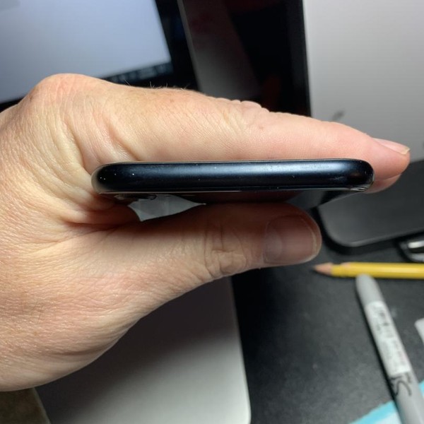 Apple iPhone SE 3rd Gen 2022 - Unlocked, 128 GB, Midnight, A2595