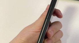 Good
													Apple iPhone SE 2nd Gen 2020 - Unlocked, Black, 64 GB, A2275, photo 5 of 6