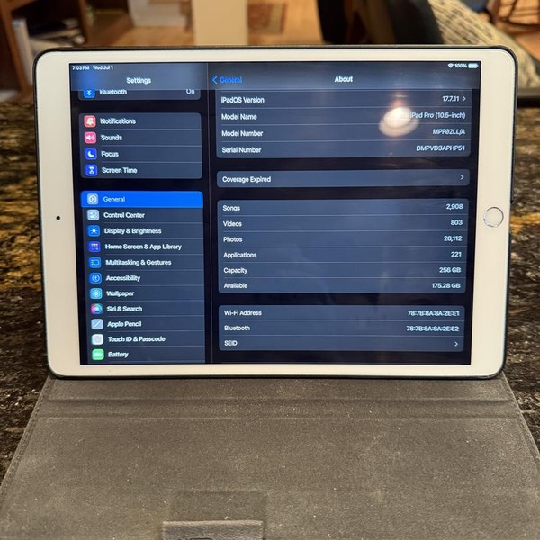 Apple iPad Pro 10.5 inch - Wi-Fi, 256 GB, Silver