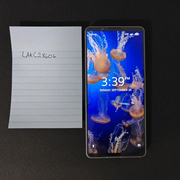 Sony Xperia 1 VIII - Unlocked Non-US, 512 GB, Silver, 12 GB