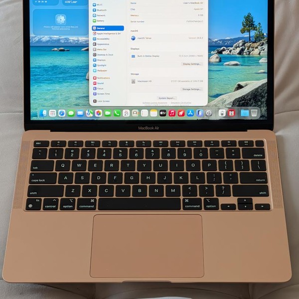 MacBook Air 2020 - 13 inch - 256 GB, Gold, 8 GB, Apple M1
