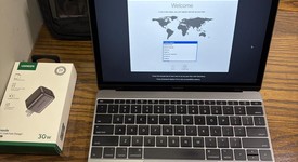 Fair
													Macbook Retina 2017 - 12" - Core m3, Gray, 256 GB, 8 GB, photo 1 of 9