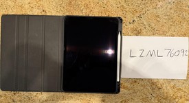 Mint
													Apple iPad Air 5th Gen - Wi-Fi, Gray, 64 GB, A2588, photo 4 of 11