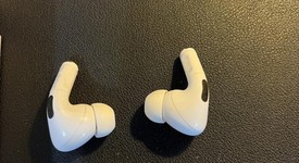 Used
													Apple AirPods Pro - MagSafe Case, photo 4 of 9