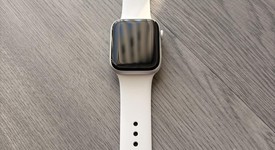 Good
													Apple Watch Series 4 44mm - Silver, A1978 - GPS, Aluminum, photo 3 of 14