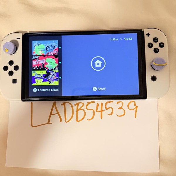 Nintendo Switch - OLED - 64 GB, White