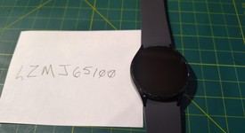 Good
													Samsung Galaxy Watch5 - Unlocked, Graphite, 40mm, photo 3 of 3