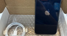 Mint
													Apple iPhone SE 3rd Gen 2022 - Unlocked, Midnight, 64 GB, A2595, photo 2 of 9