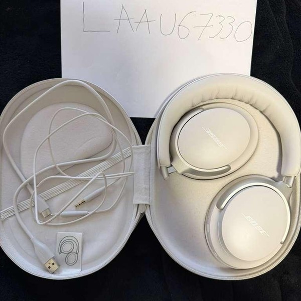 Bose QuietComfort Ultra Headphones - White