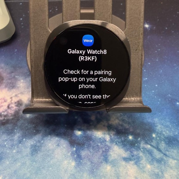 Samsung Galaxy Watch8 - Unlocked, Graphite, SM-L325, 40mm