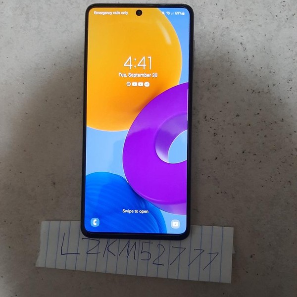 Samsung Galaxy M52 5G - Unlocked Non-US, 128 GB, White, 8 GB