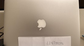 Good
													MacBook Air 2017 - 13" - I5, Silver, 128 GB, 8 GB, photo 1 of 5
